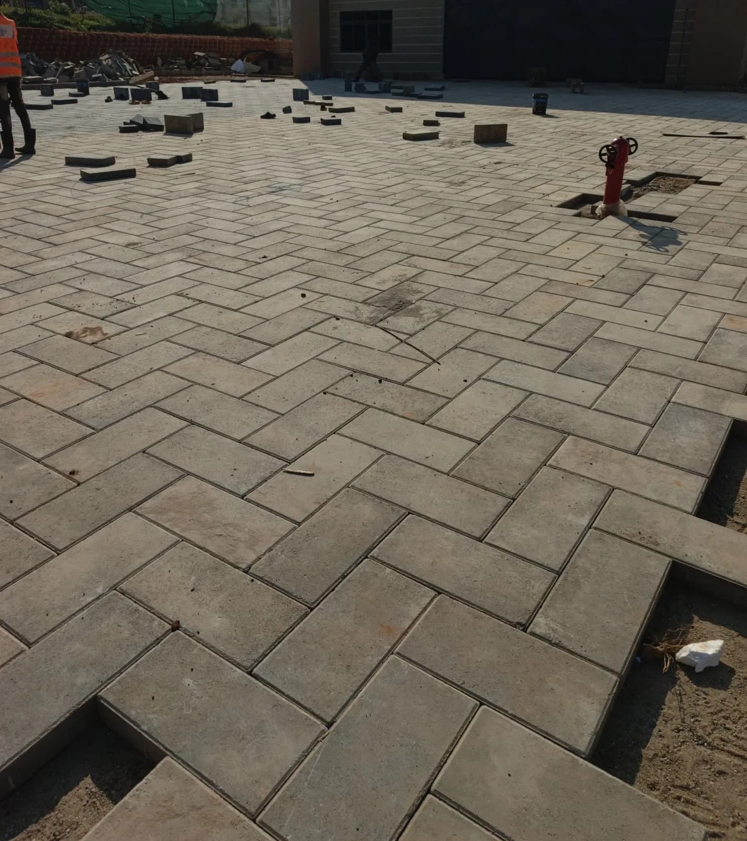 Storeyed structure built in Matthew blocks with formwork in place
